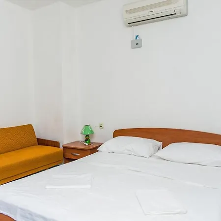Апартаменты Gorgeous In With House Sea View *