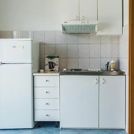 Gorgeous In With House Sea View Апартаменты Слатине