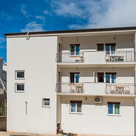 Appartement Beautiful In With Wifi Slatine